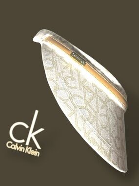 Vintage Calvin Klein Monogram
Pattern Visor Cap Hat All Over Print Ivory Tan